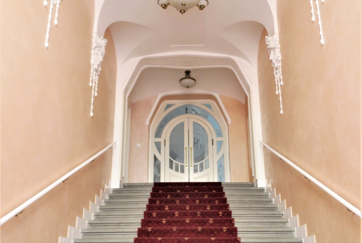 Zborovska 6 staircase